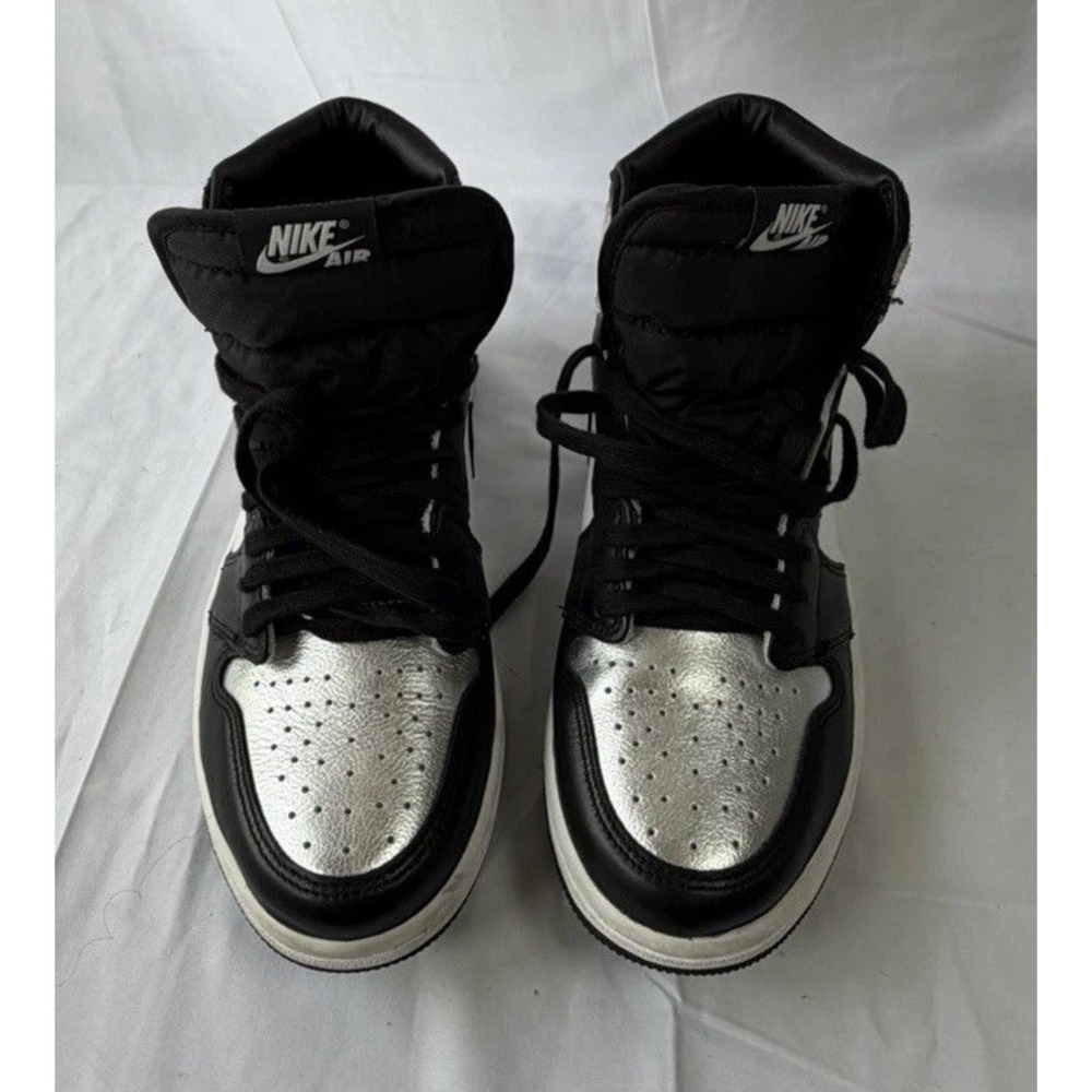 Nike Air High Top Lace Up Retro Sneaker Silver Black Size 9